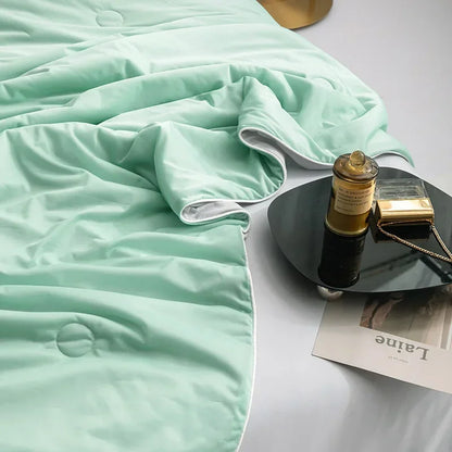 Cooling Ice Silk Summer Blanket – Lightweight Breathable Comforter for Hot Nights